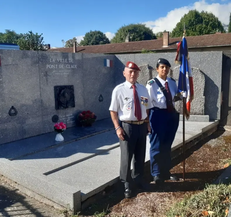 Recueillement au vieux cimetière