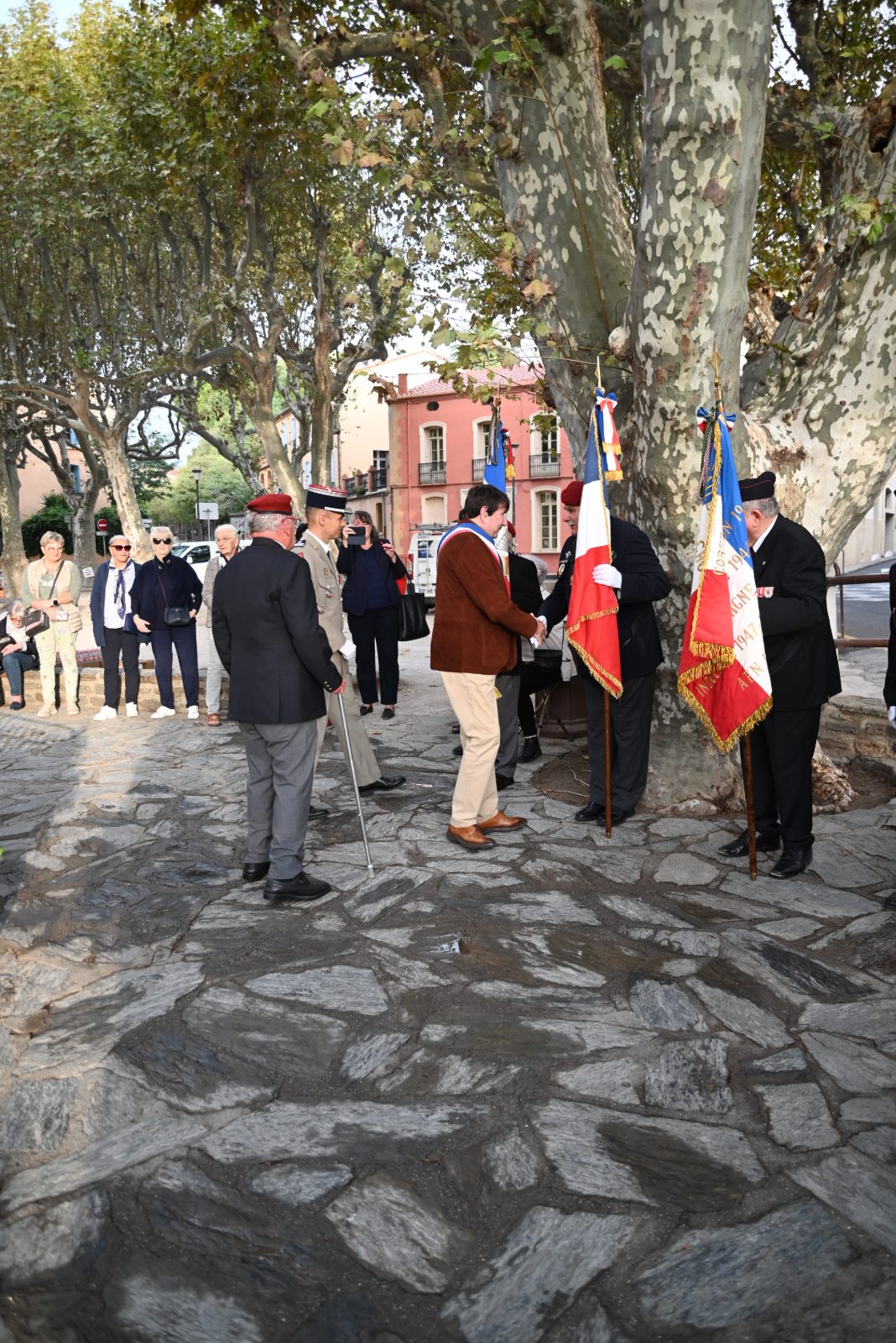 Cérémonie au monument aux morts, photo 37