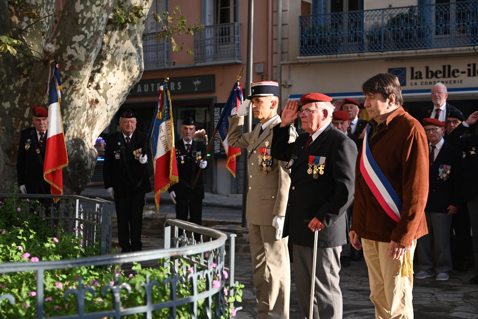 Cérémonie au monument aux morts, photo 50