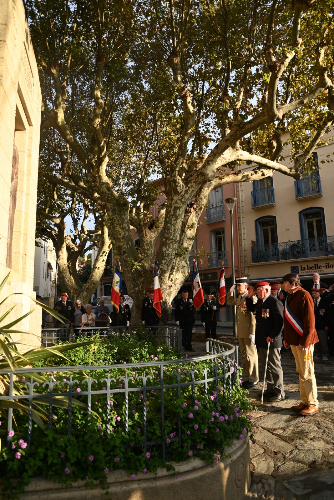 Cérémonie au monument aux morts, photo 56