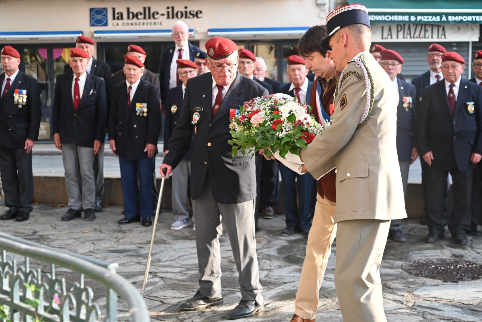 Cérémonie au monument aux morts, photo 62